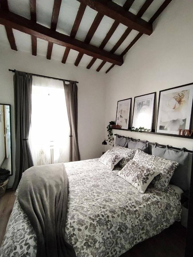 Casa In Centro Storico Vista Gran Sasso Apartment Atri Luaran gambar