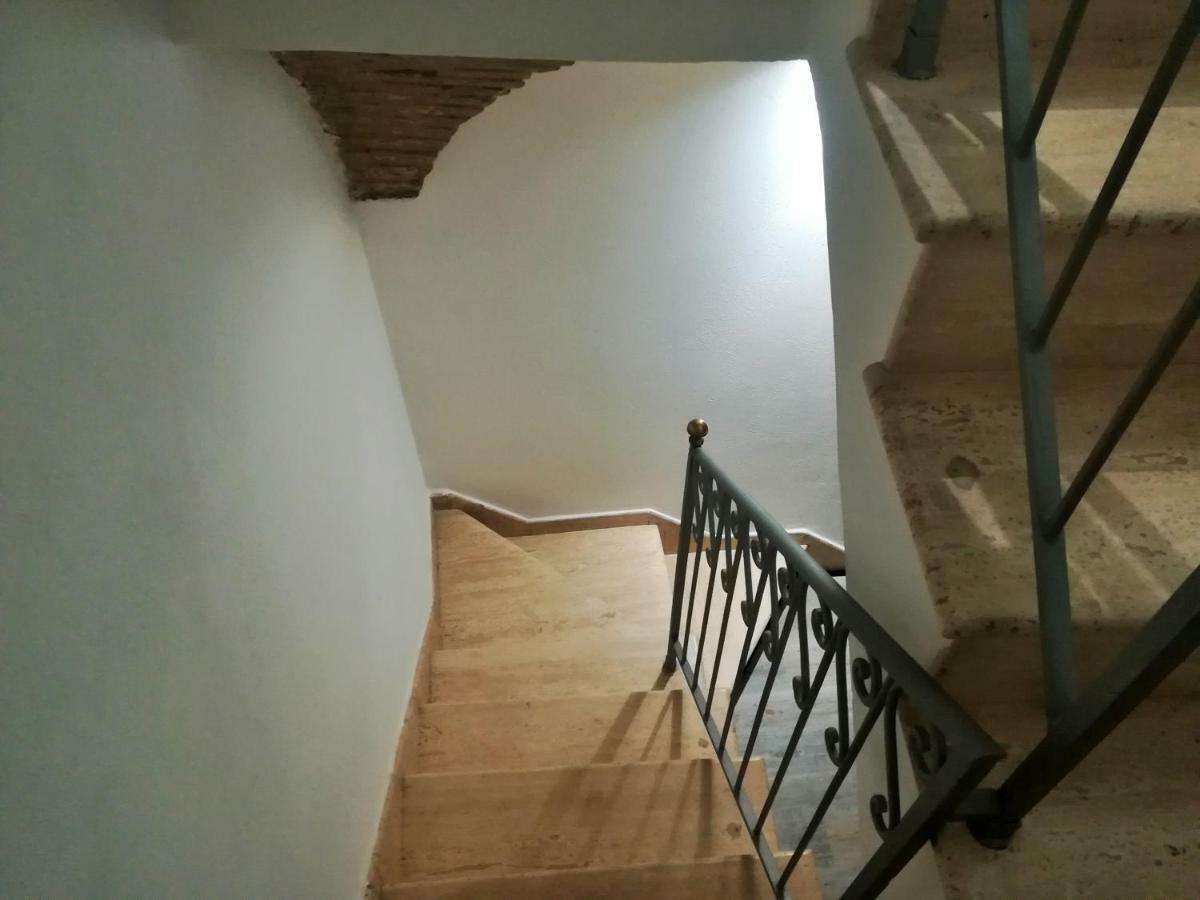 Casa In Centro Storico Vista Gran Sasso Apartment Atri Luaran gambar
